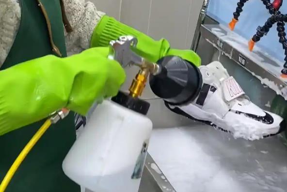 洗衣洗鞋店